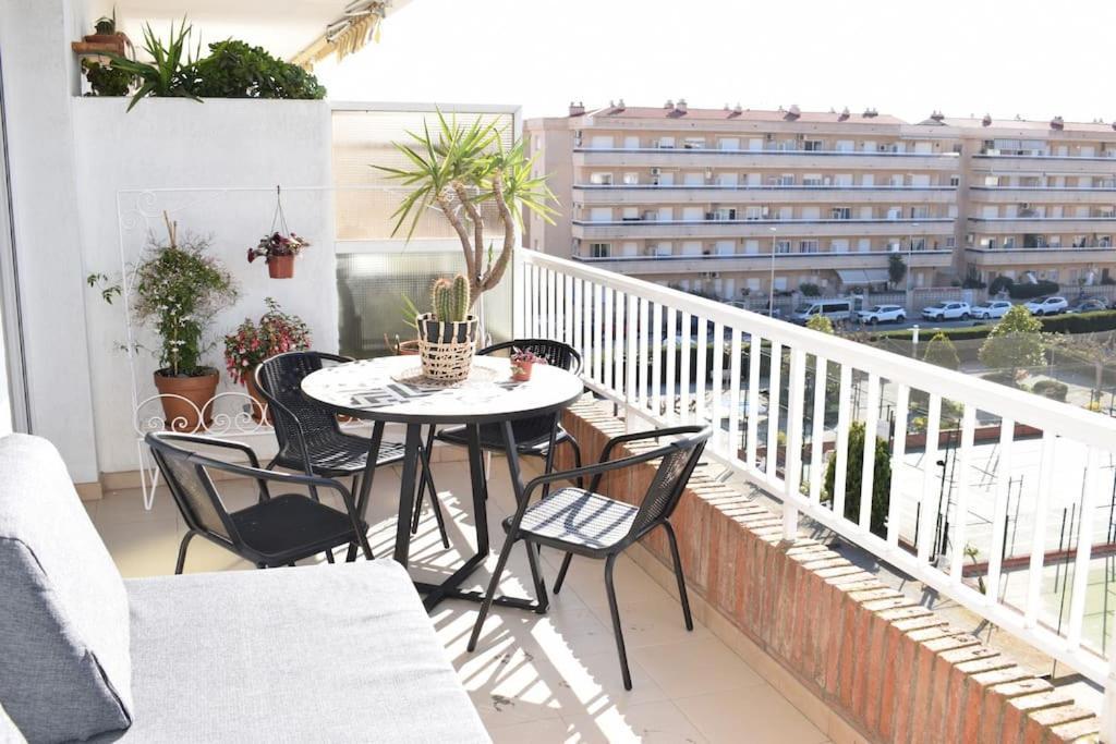 Alegre Apto Con Piscina, A 300M De La Playa. Blanes Exteriér fotografie